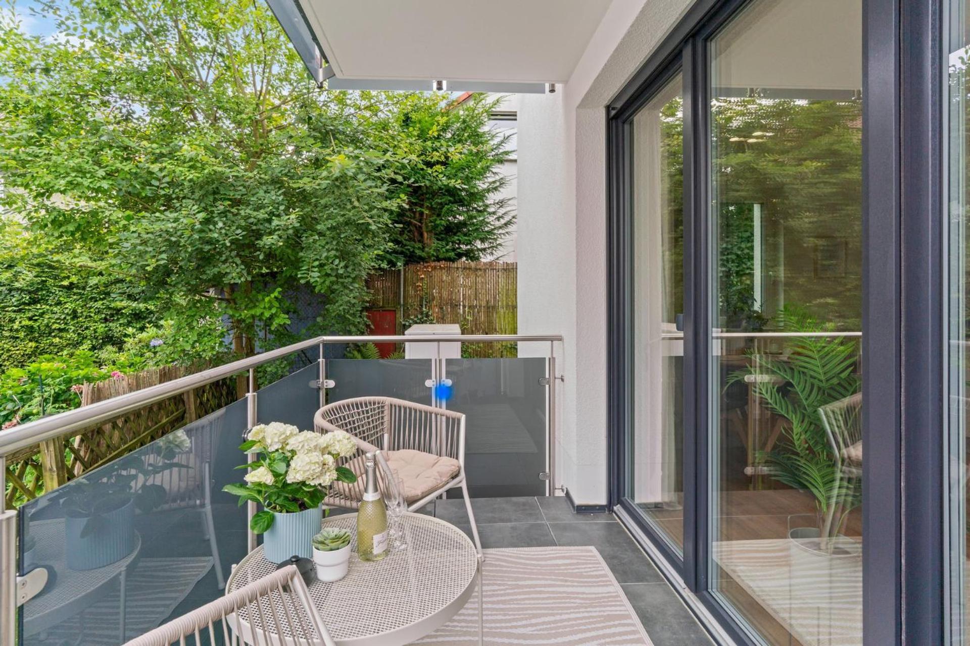 Deluxe Apartment In Bielefeld City Mit Parkplatz Und Balkon 外观 照片